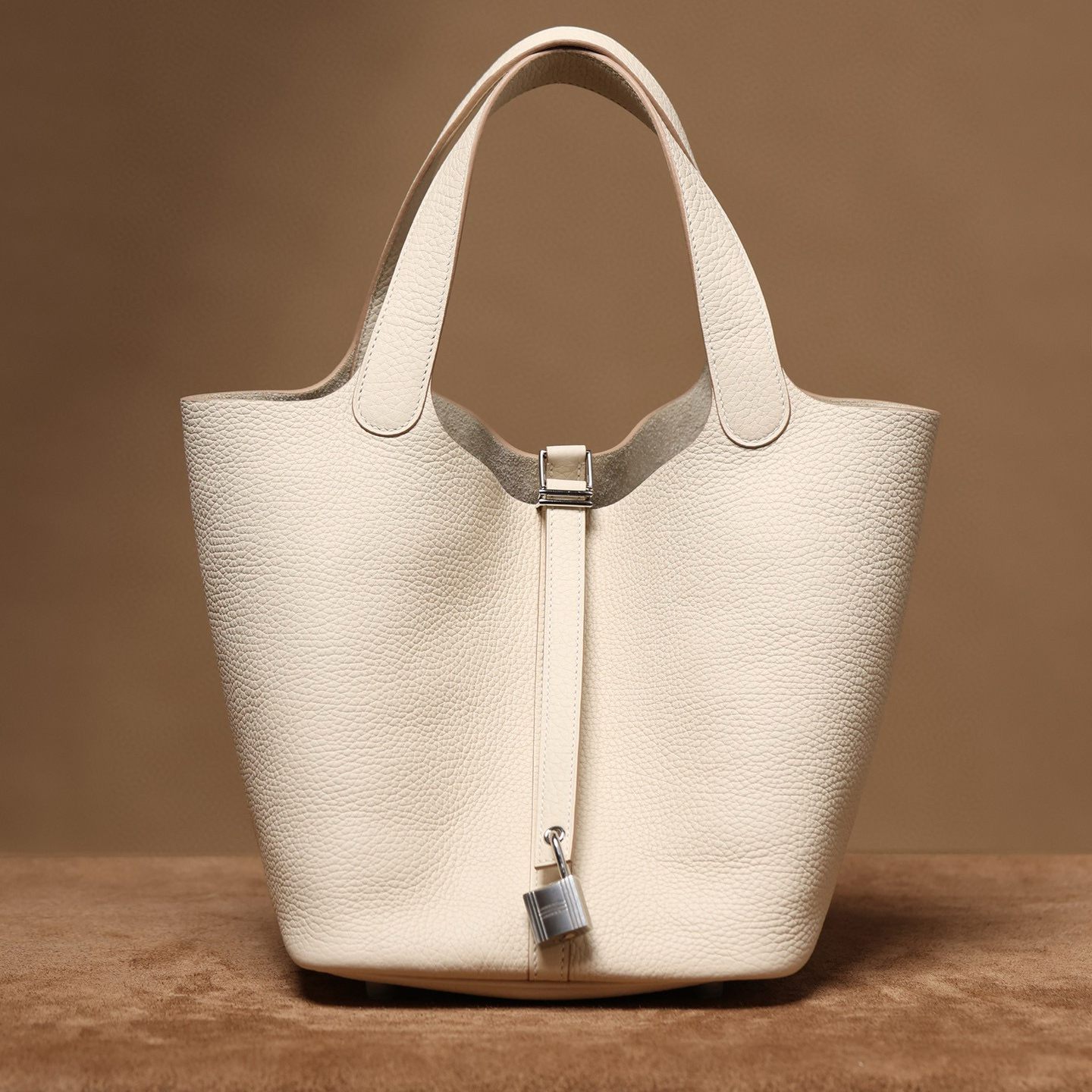 Hermès Picotin Lock 22｜奶昔白TC皮｜銀扣