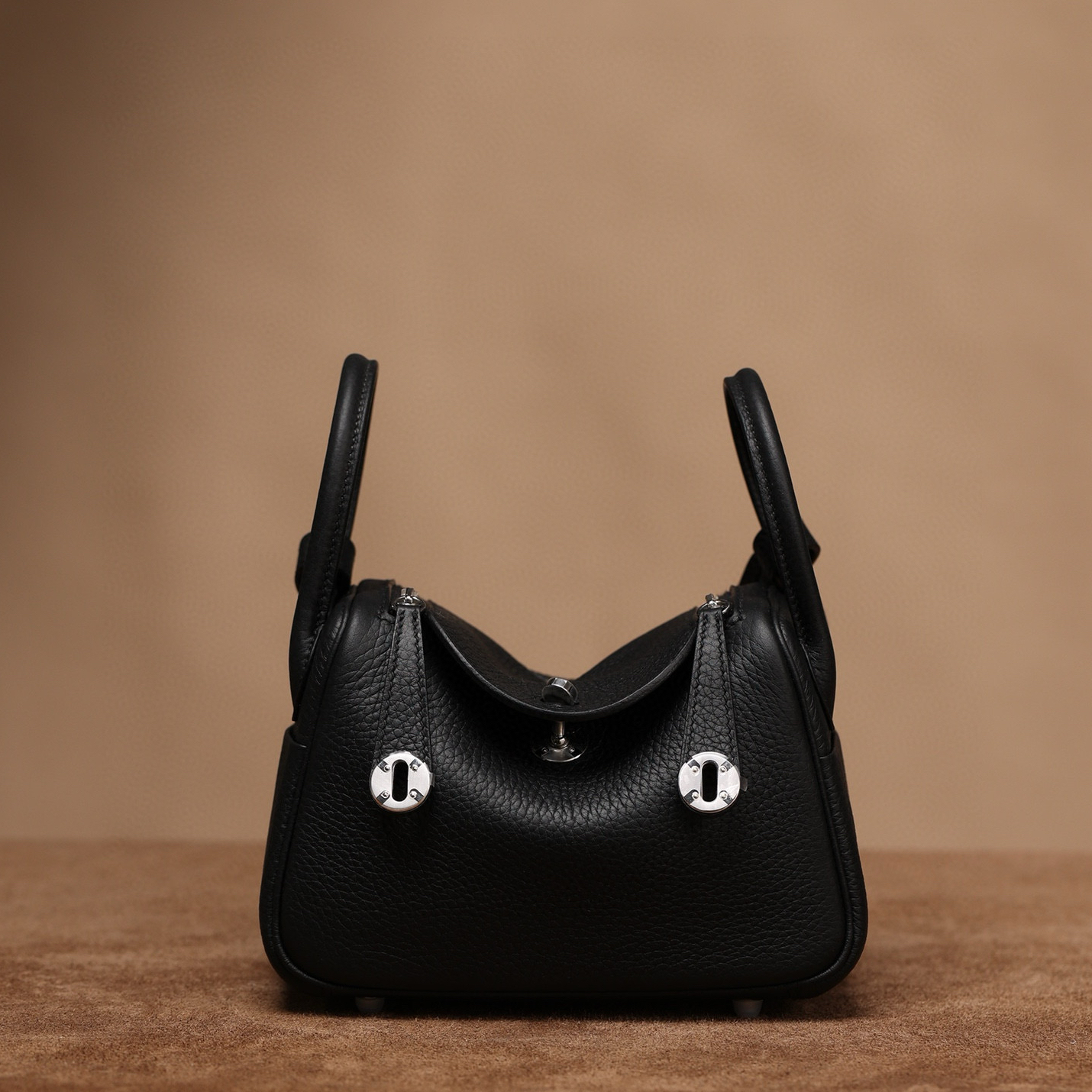 Hermes Lindy 19｜黑色TC皮｜銀扣