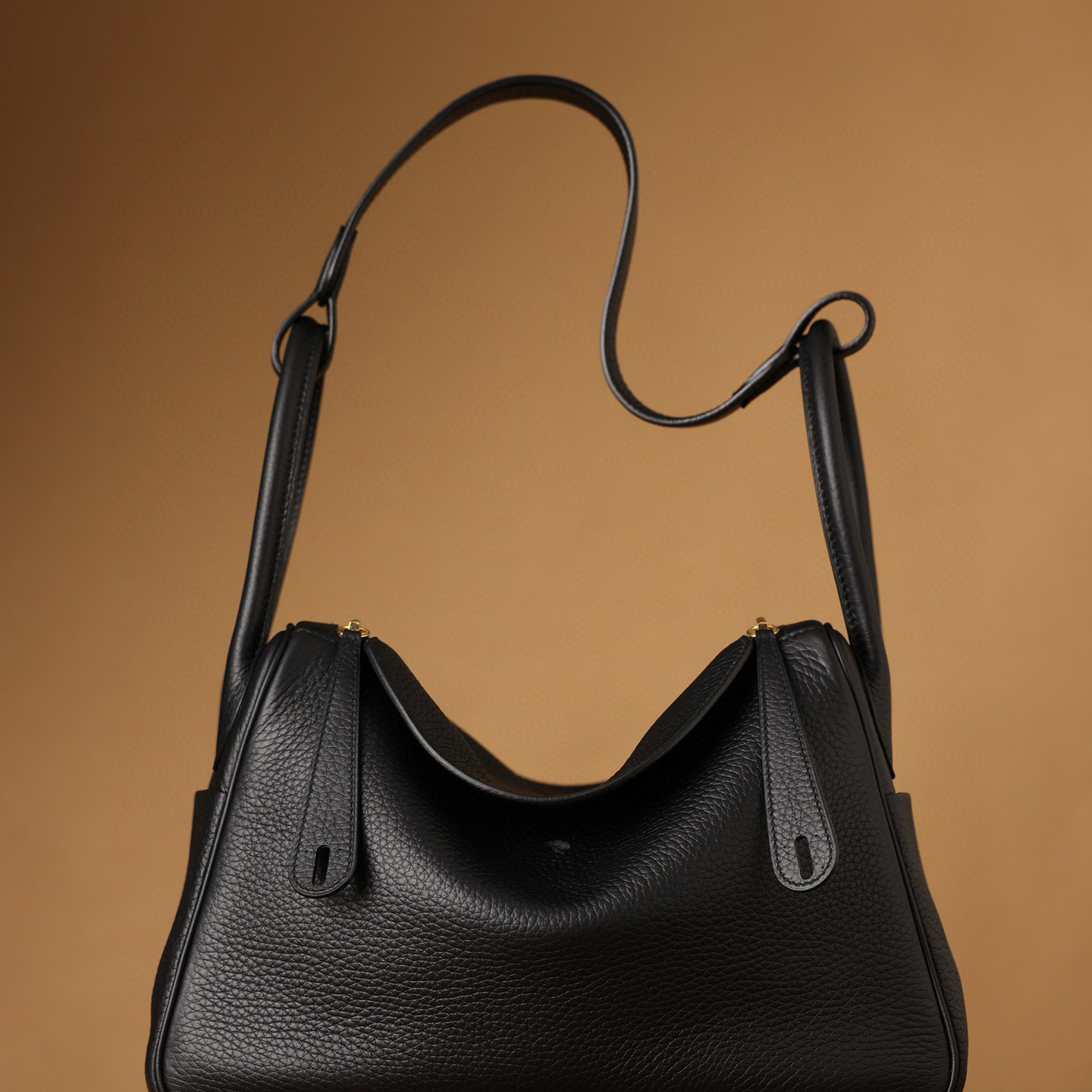 Hermes Lindy 30｜黑色TC皮｜金扣