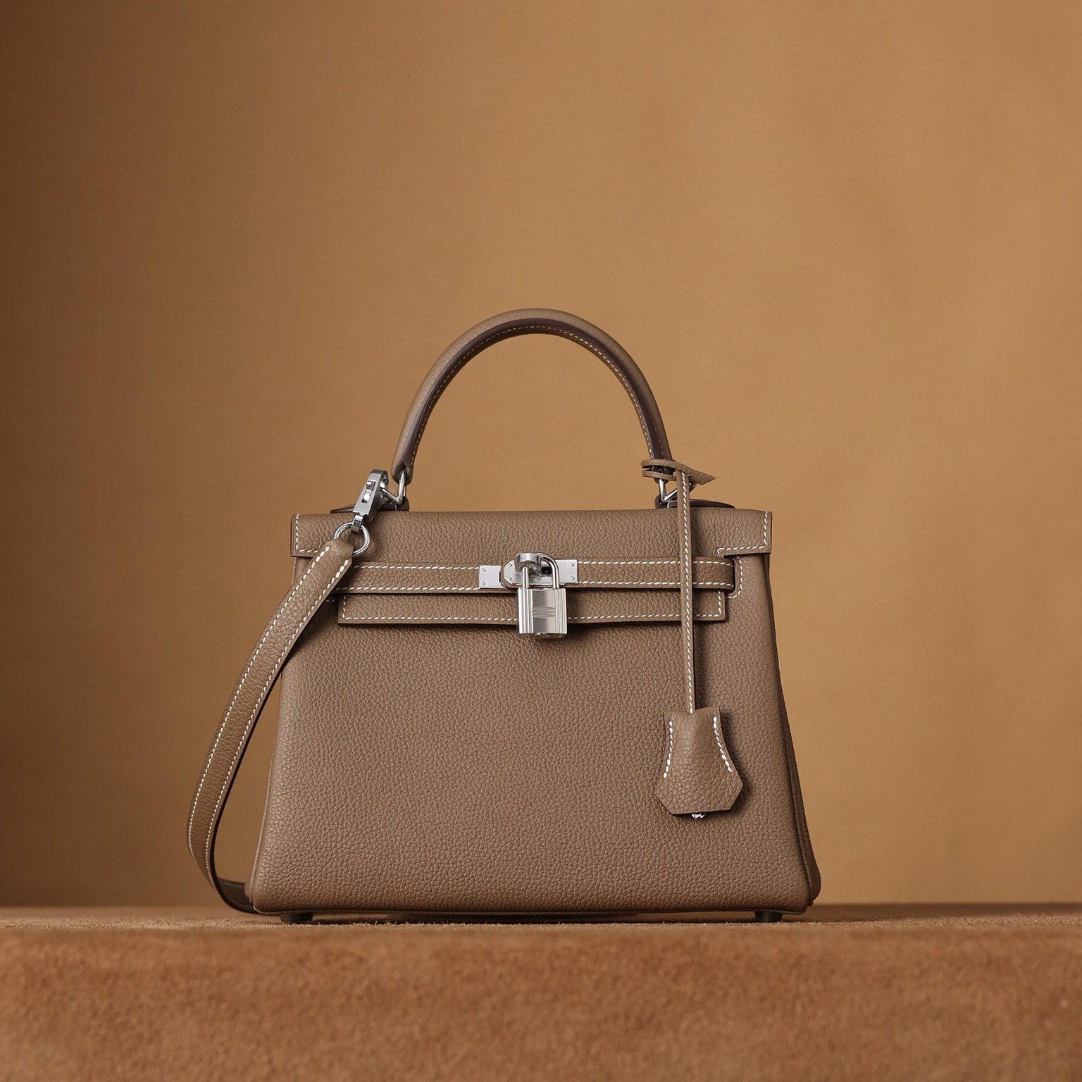 1:1復刻高仿愛馬仕Hermes bag 手袋 Kelly28大象灰銀扣 99%真