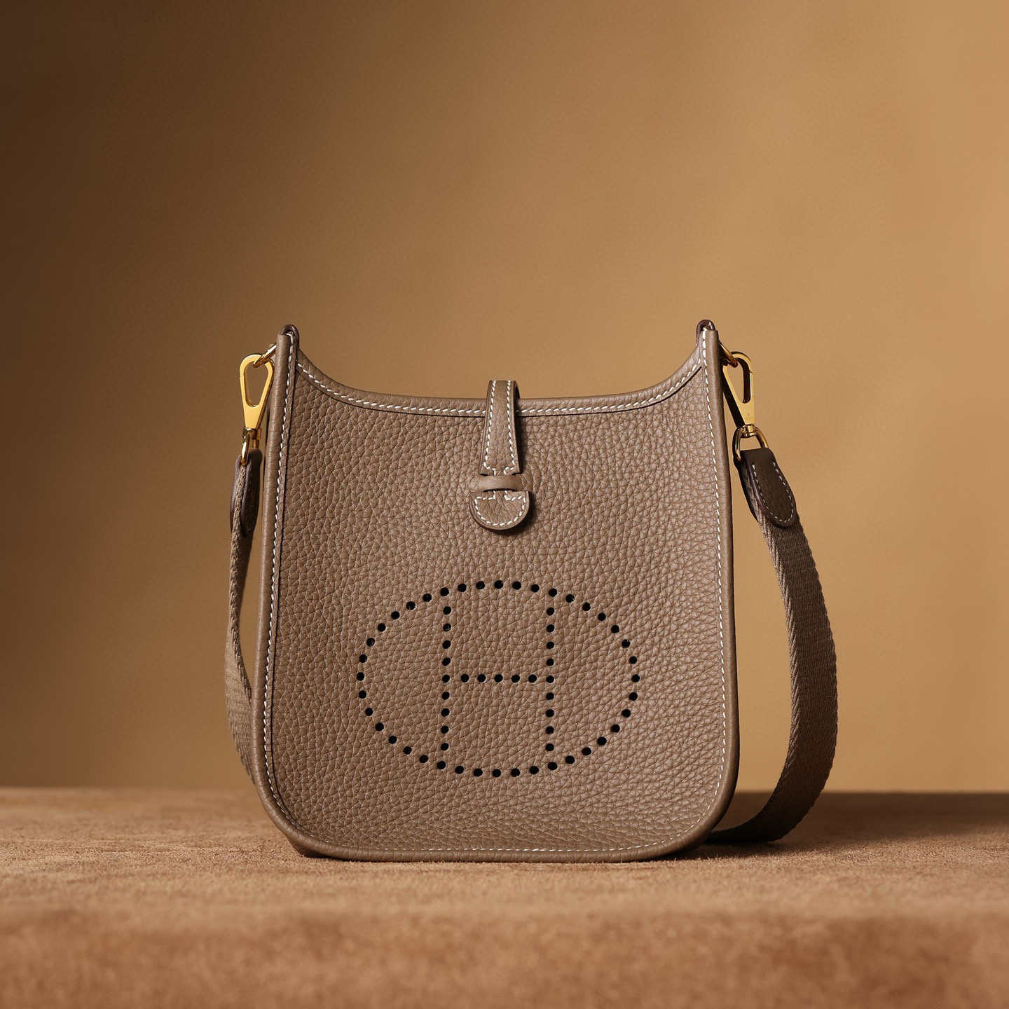 1:1復刻高仿Hermes bag 手袋 Evelyne16系列大象灰金扣 99%真