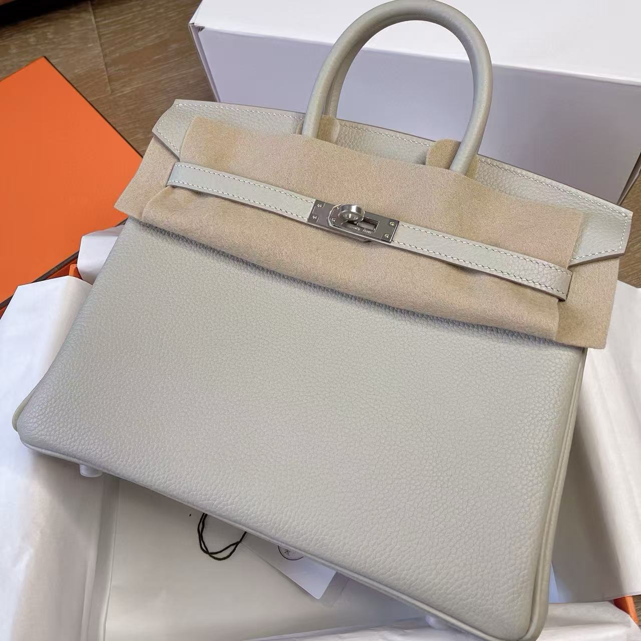 1:1復刻高仿Hermes bag 手袋 Birkin25Togo皮珍珠灰銀扣 99%真